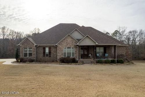 325 Ridgewood Dr, Henderson, TN, 38340-2271 | Card Image