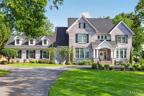 24 Spoede Ln, Creve Coeur, MO, 63141-7708 | Card Image