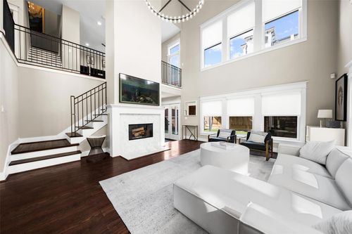 1308 Dart St, Houston, TX, 77007-6206 | Card Image
