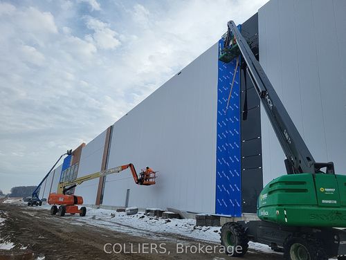 a2-2955 King Rd, King City, ON, L7B1L6 | Card Image