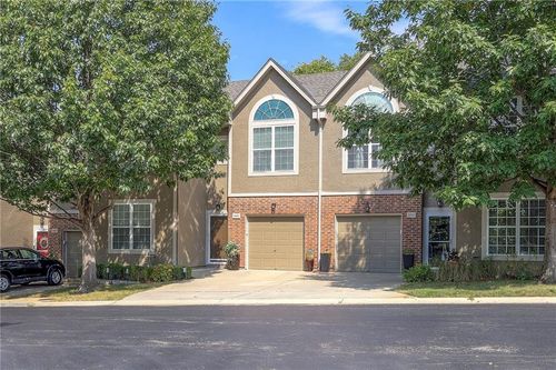 15832 W 61st St, Shawnee, KS, 66217-9685 | Card Image