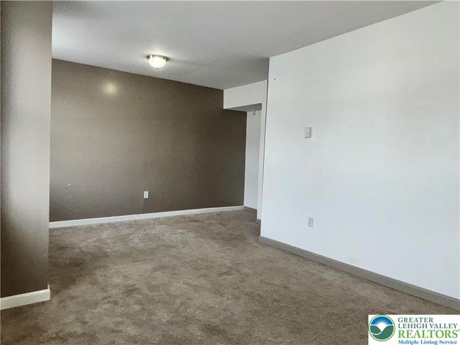 312 W Ridge St, House other with 3 bedrooms, 2 bathrooms and null parking in Lansford PA | Image 28