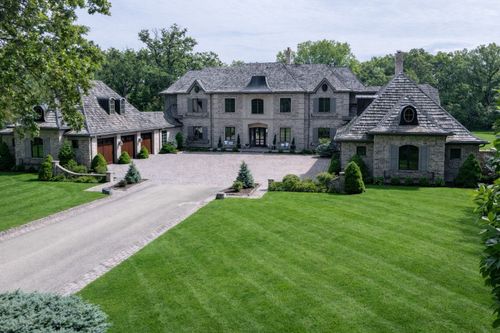 24 Bridlewood Rd, Northbrook, IL, 60062-4702 | Card Image