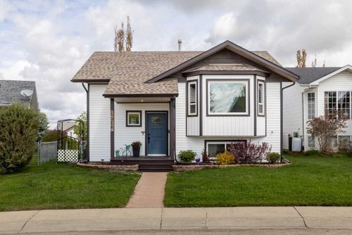 5216 41 Street Crescent, Innisfail, AB, T4G1W5 | Card Image