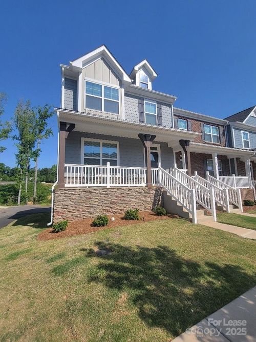 2001 Laurel Village Cir, Belmont, NC, 28012-9667 | Card Image