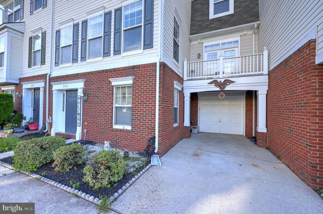 8182 Cobble Pond Way, Townhouse with 4 bedrooms, 3 bathrooms and null parking in MANASSAS VA | Image 4