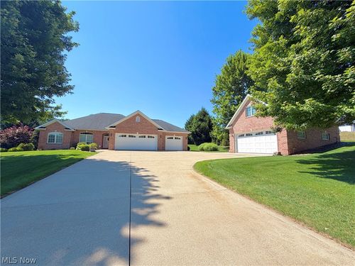 5044 Sunset Boulevard Rd Nw, Strasburg, OH, 44680-8953 | Card Image