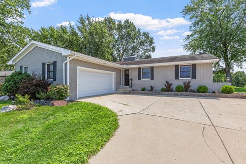 4152 Oakmont Ct, Crown Point, IN, 46307 | Card Image