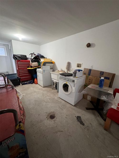 apt-3b-3733 107th St, Corona, NY, 11368-3588 | Card Image