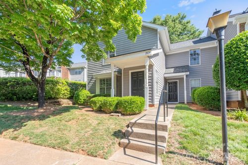 2834 Iron Gate Ln, Charlotte, NC, 28212-3694 | Card Image