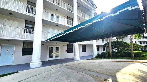 apt-303-3630 Whitehall Dr, West Palm Beach, FL, 33401-1076 | Card Image