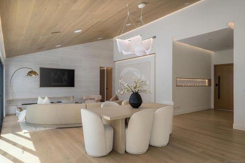 5826 Soledad Mountain Rd, La Jolla, CA, 92037-7010 | Card Image