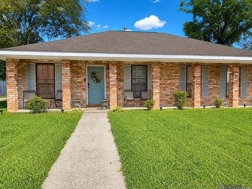 1711 S Park Ave, Gonzales, LA, 70737-4528 | Card Image