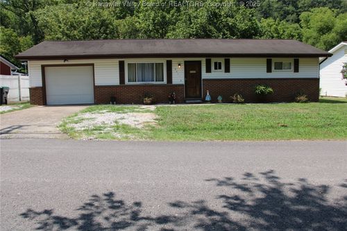 5302 Dudden Fork Rd, Kenna, WV, 25248-7256 | Card Image