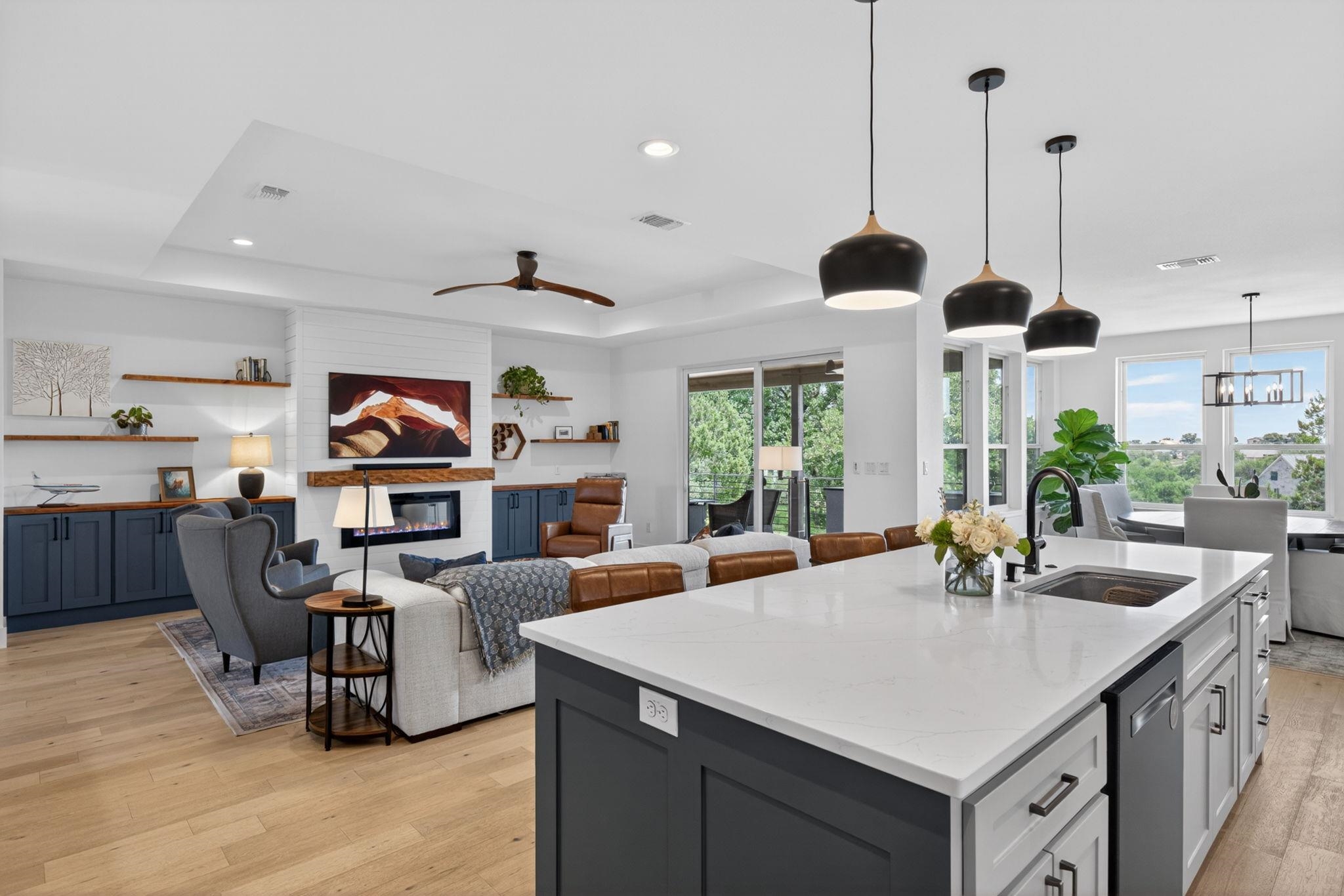 Residential in Horseshoe Bay 5
