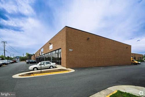 8196 Terminal Rd, Lorton, VA, 22079-1443 | Card Image