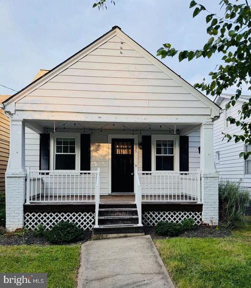 121 W 30th St, Richmond, VA, 23225-3715 | Card Image