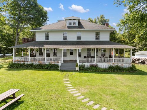 N9450 Manistique Lakes Rd, Curtis, MI, 49820-9649 | Card Image