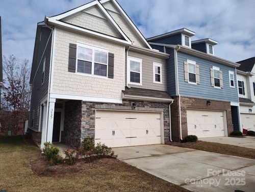 3327 Glenn Hope Way, Matthews, NC, 28104-2232 | Card Image