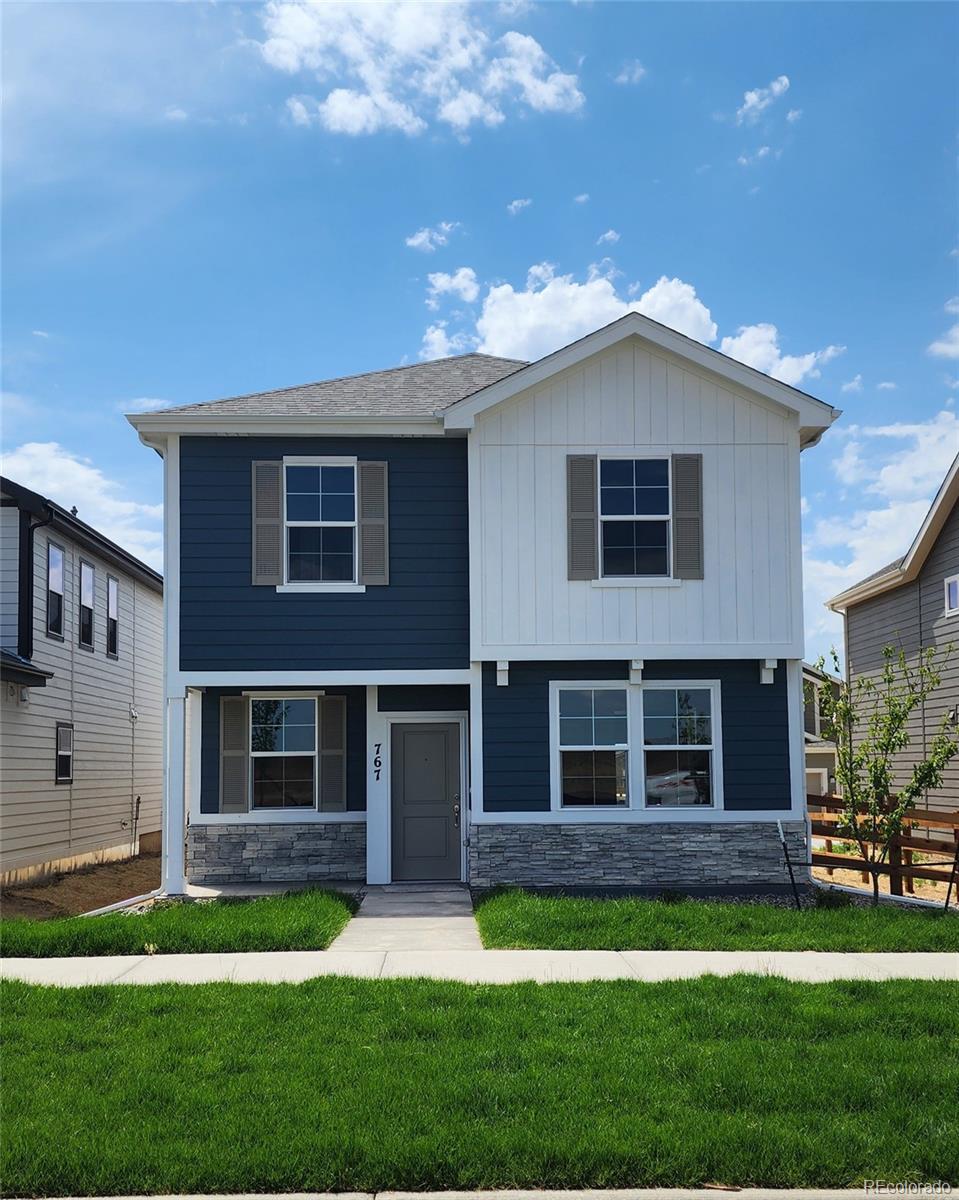 8th Pl, Watkins, CO 80137