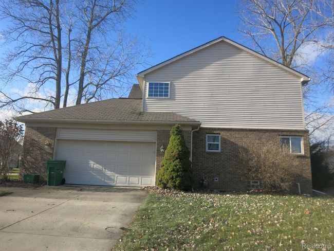 47000 Harbour Pointe Ct, House other with 4 bedrooms, 3 bathrooms and null parking in Van Buren Twp MI | Image 28