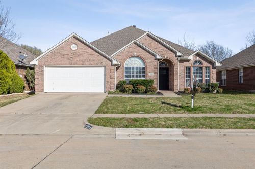 1201 Pegasus Drive, Arlington, TX, 76013 | Card Image