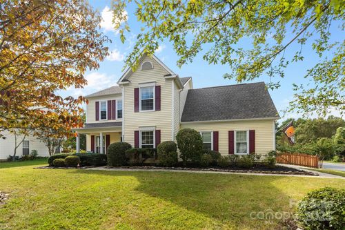 8025 Sheckler Ln, Matthews, NC, 28104-6998 | Card Image