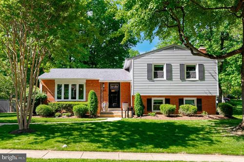 9217 Capricorn Ct, BURKE, VA, 22015-3513 | Card Image