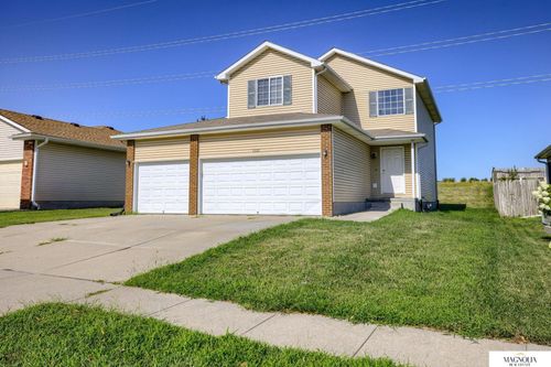 7331 Whitewater Ln, Lincoln, NE, 68521-9045 | Card Image