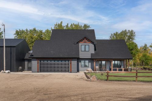 635 20th St Ne, Thompson, ND, 58278-9237 | Card Image