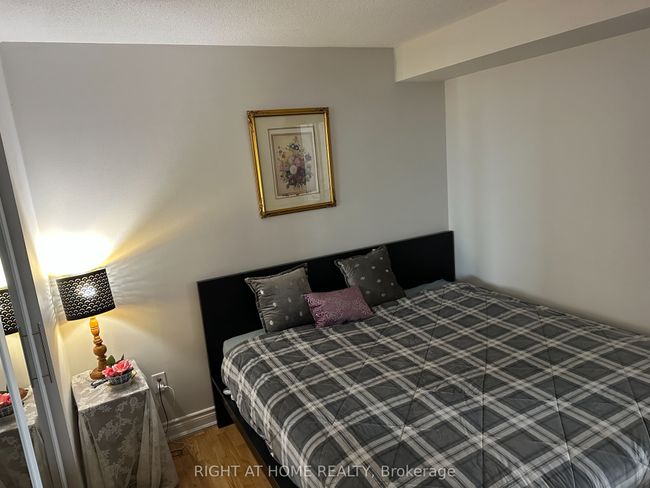 1406 - 300 Webb Dr, Condo with 3 bedrooms, 2 bathrooms and 1 parking in Mississauga ON | Image 21