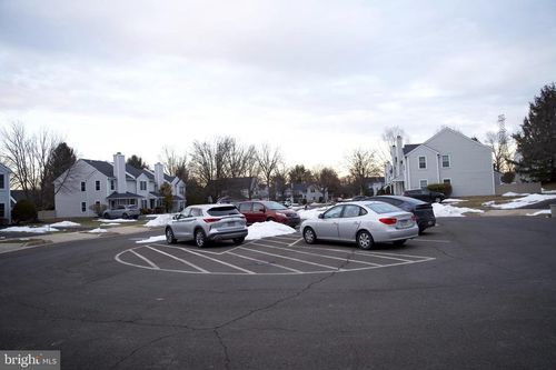 32 Eaton Ct, NEWTOWN, PA, 18940-1654 | Card Image