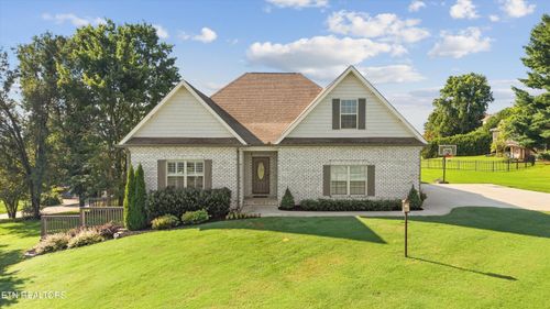 4008 Legends Way, Maryville, TN, 37801-8657 | Card Image