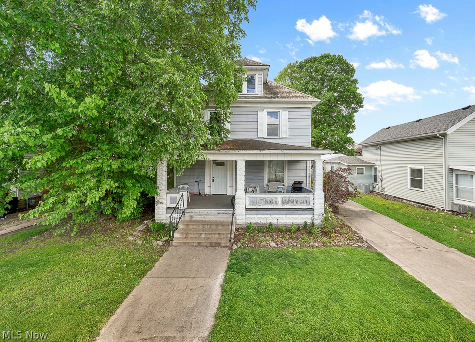 4th St, New Philadelphia, OH 44663