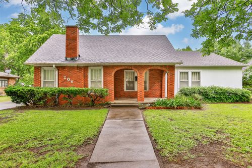 206 Ritchey St, Gainesville, TX, 76240-4348 | Card Image