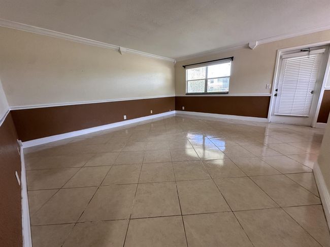 433 Saxony J, Condo with 2 bedrooms, 2 bathrooms and null parking in Delray Beach FL | Image 4