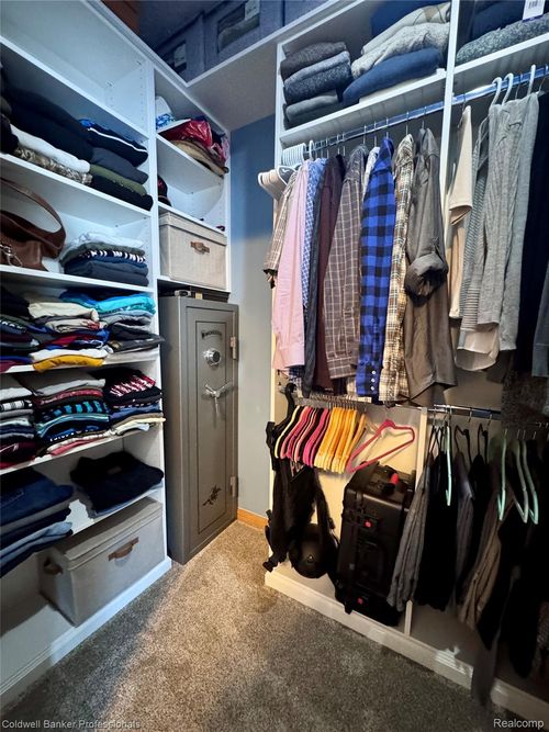 8661 Turner Rd, Imlay City, MI, 48444-9423 | Card Image