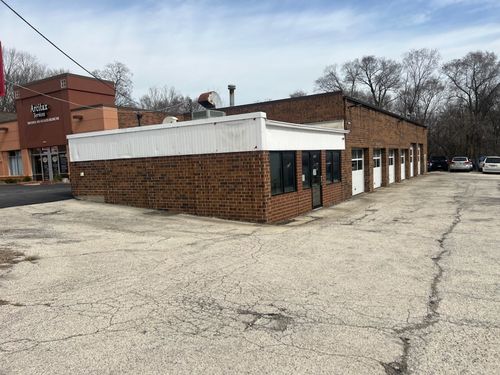 1406 N Milwaukee Ave, Libertyville, IL, 60048-1311 | Card Image