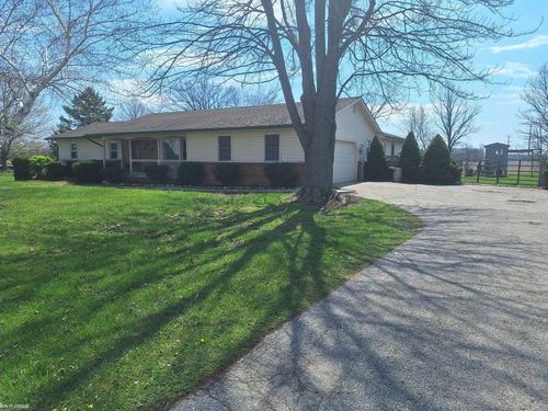 9505 Dolan Rd, Columbus, MI, 48063-1204 | Card Image