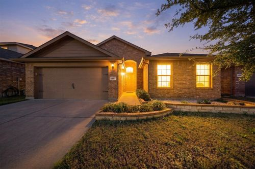 6353 Spokane Dr, Fort Worth, TX, 76179-1657 | Card Image
