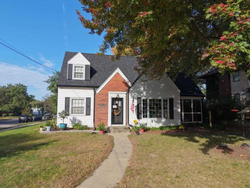 103 Highland Boulevard, Waterloo, IA, 50703 | Card Image