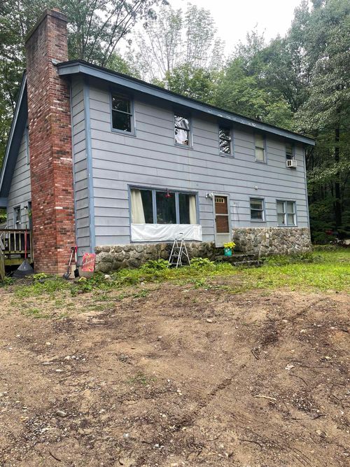 562 Barnard Hill Rd, Weare, NH, 03281-5102 | Card Image