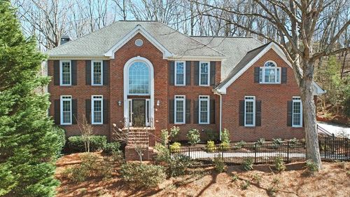 4409 Windsor Oaks Cir, Marietta, GA, 30066-2389 | Card Image