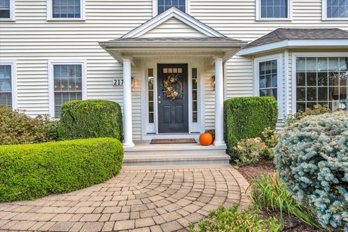 217 Rose Hill Rd, Portland, CT, 06480-1085 | Card Image