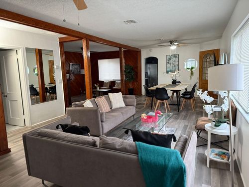 1298 Ne 39 Street, Oakland Park, FL, 33334 | Card Image