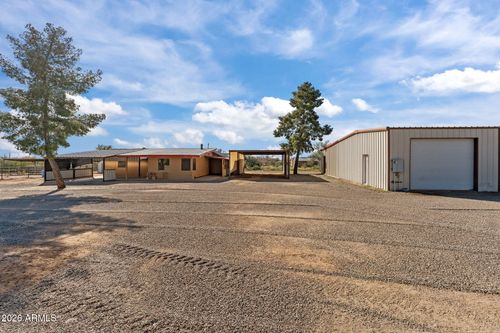 22905 W Ranch Rd, Congress, AZ, 85332-1579 | Card Image