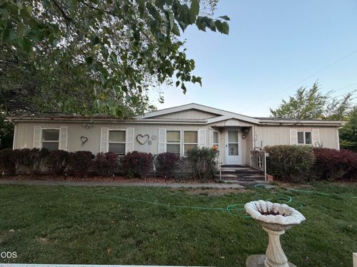 494 5th St, Metolius, OR, 97741-2369 | Card Image