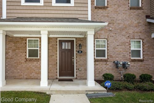 unit-29-2500 Normandy Rd, Royal Oak, MI, 48073-1883 | Card Image