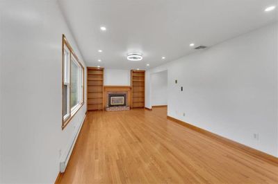 living room | Image 2