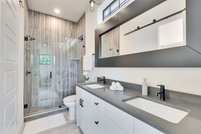 1114 E 8 Th St, Condo with 2 bedrooms, 3 bathrooms and null parking in Austin TX | Image 13